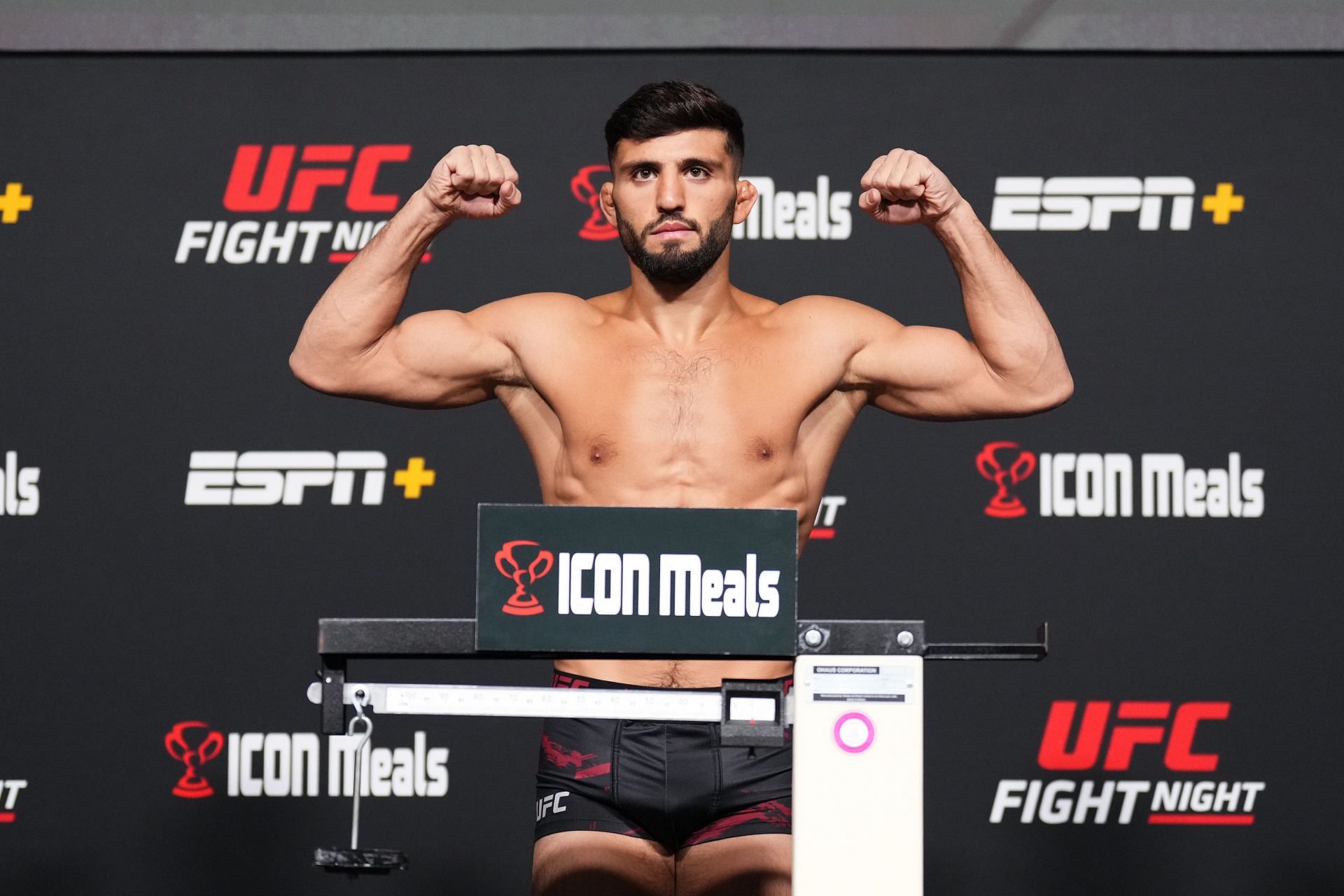 UFC Fight Night: Cannonier v Strickland Weigh-in