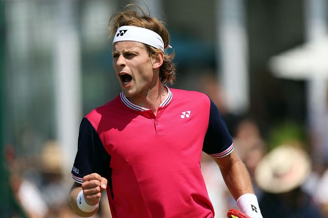WATCH: Zizou Bergs leads French Open fans on one-of-a-kind chant celebration after R2 win helps secure top 100 debut