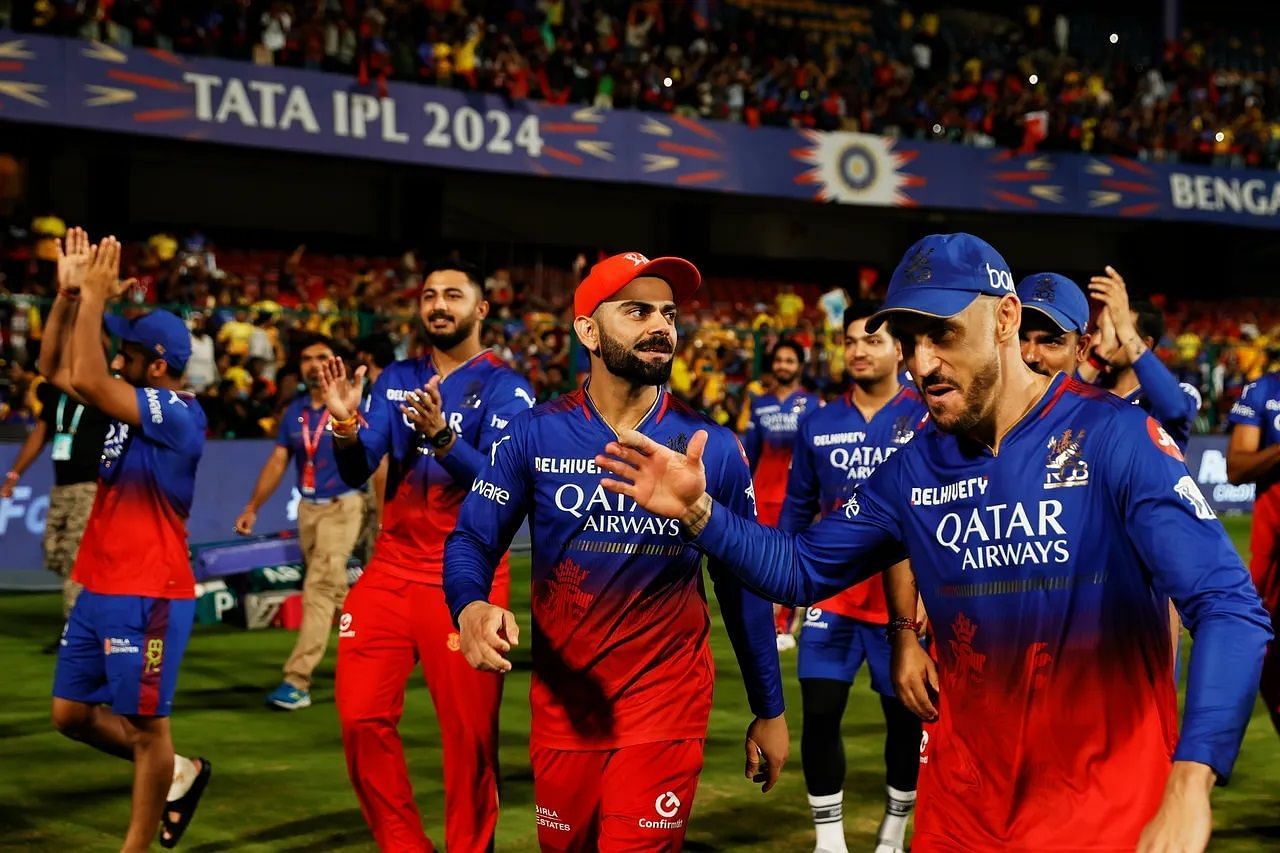 Faf du Plessis (right) was appointed RCB skipper after Virat Kohli opted to give up captaincy. [P/C: iplt20.com]