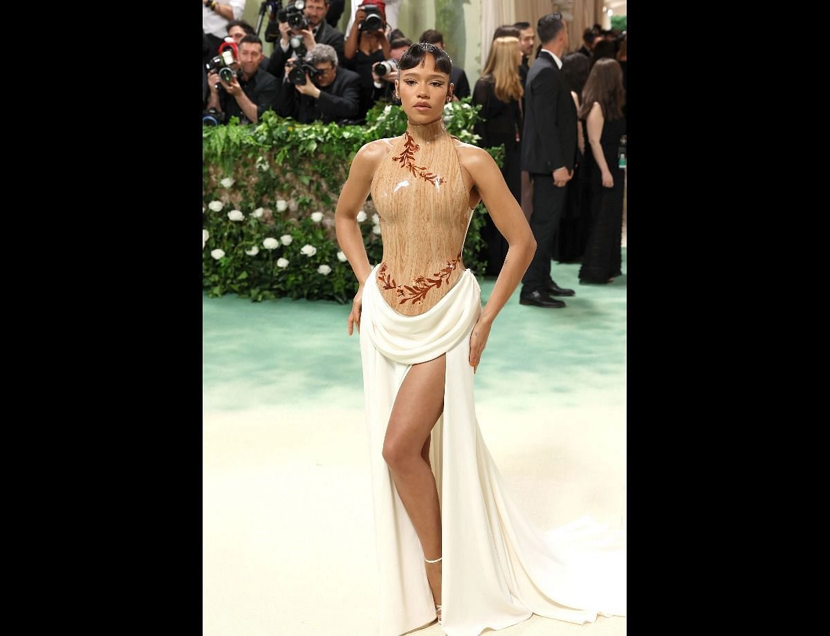 Taylor Russell makes her red carpet arrival (Image via Getty Images)