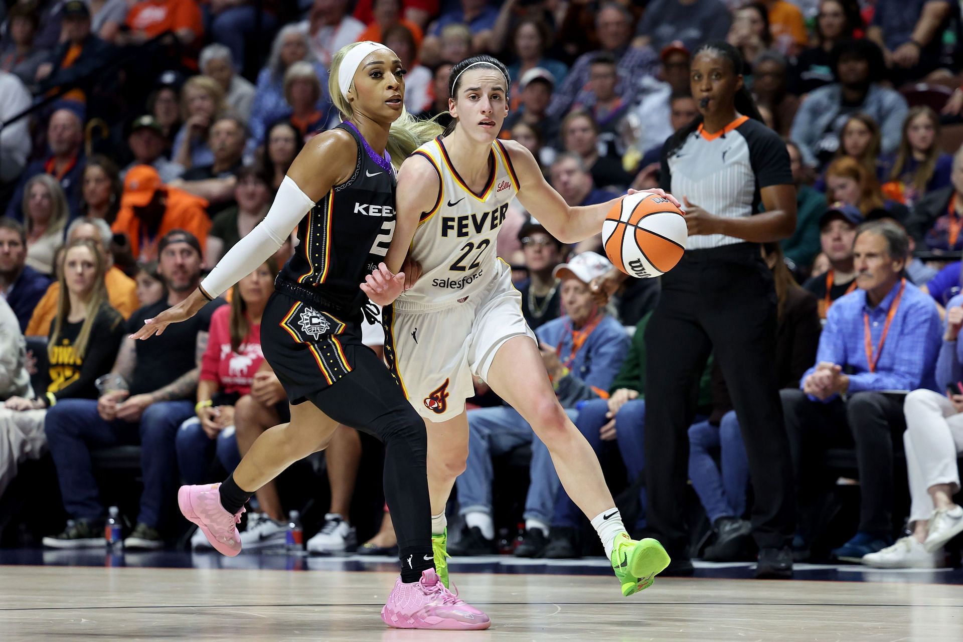 Indiana Fever v Connecticut Sun