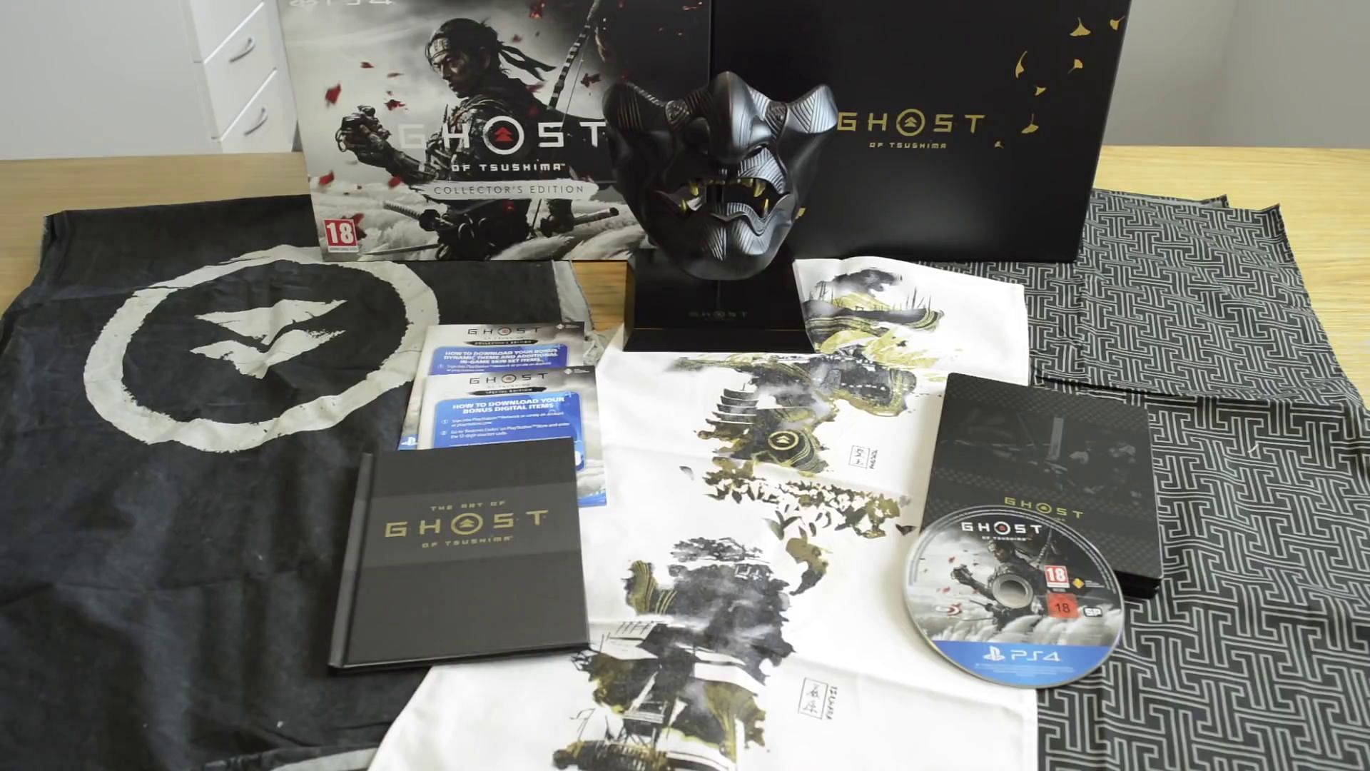 The contents of Collector&#039;s Edition unboxed (Image via YouTube/finngamer)