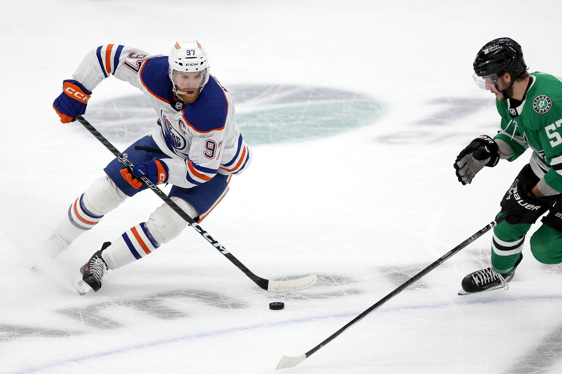 Connor McDavid will lead his team into Game 4