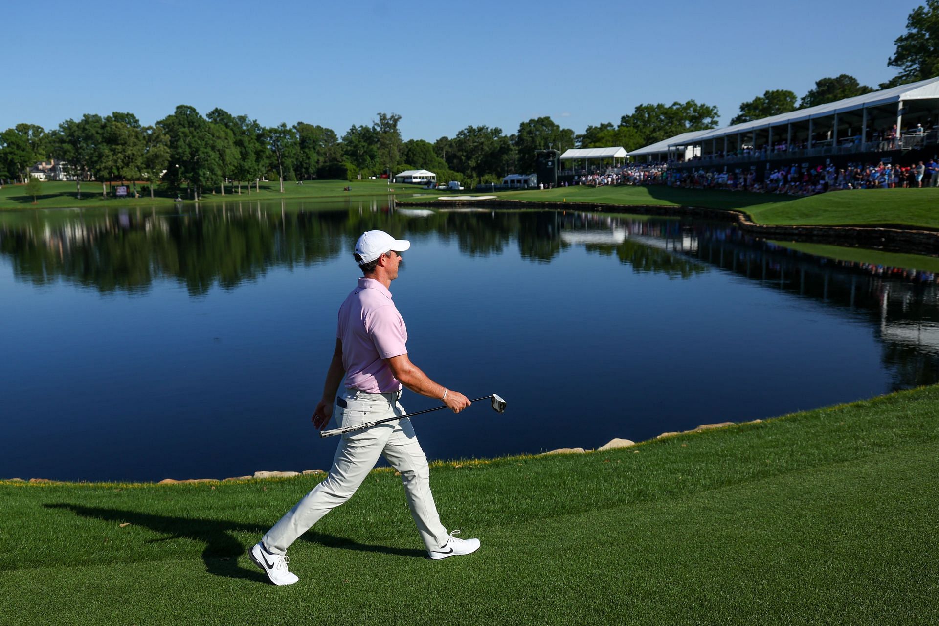 Rory McIlroy walking towards his 17th hole at the Quail Hollow Club (Image via Getty)