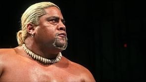 Rikishi sends a message to legendary real-life Bloodline members