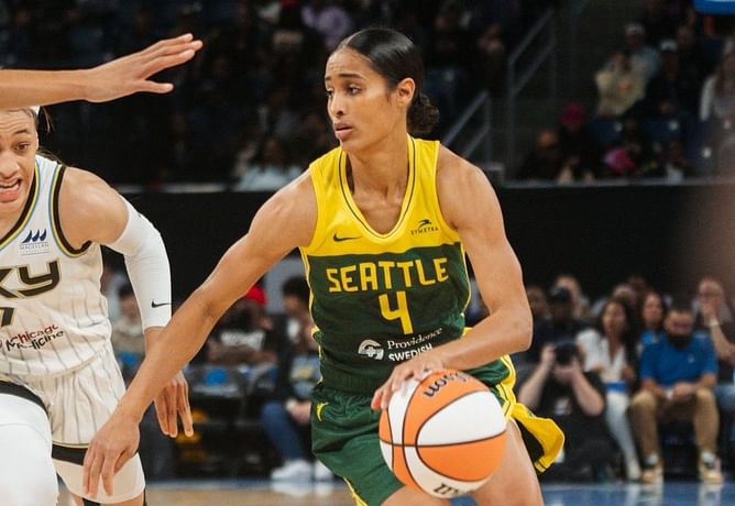 "Hailey, count your god damn DAYS on this app": Seattle admin hilariously wages war on Chicago Sky in social media spat