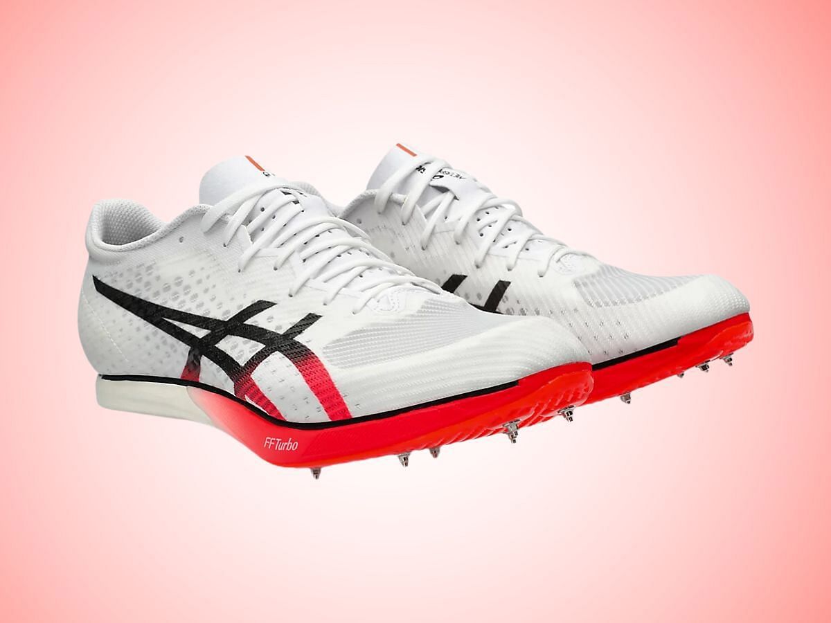 The Asics Meta Speed MD (Image via Asics)