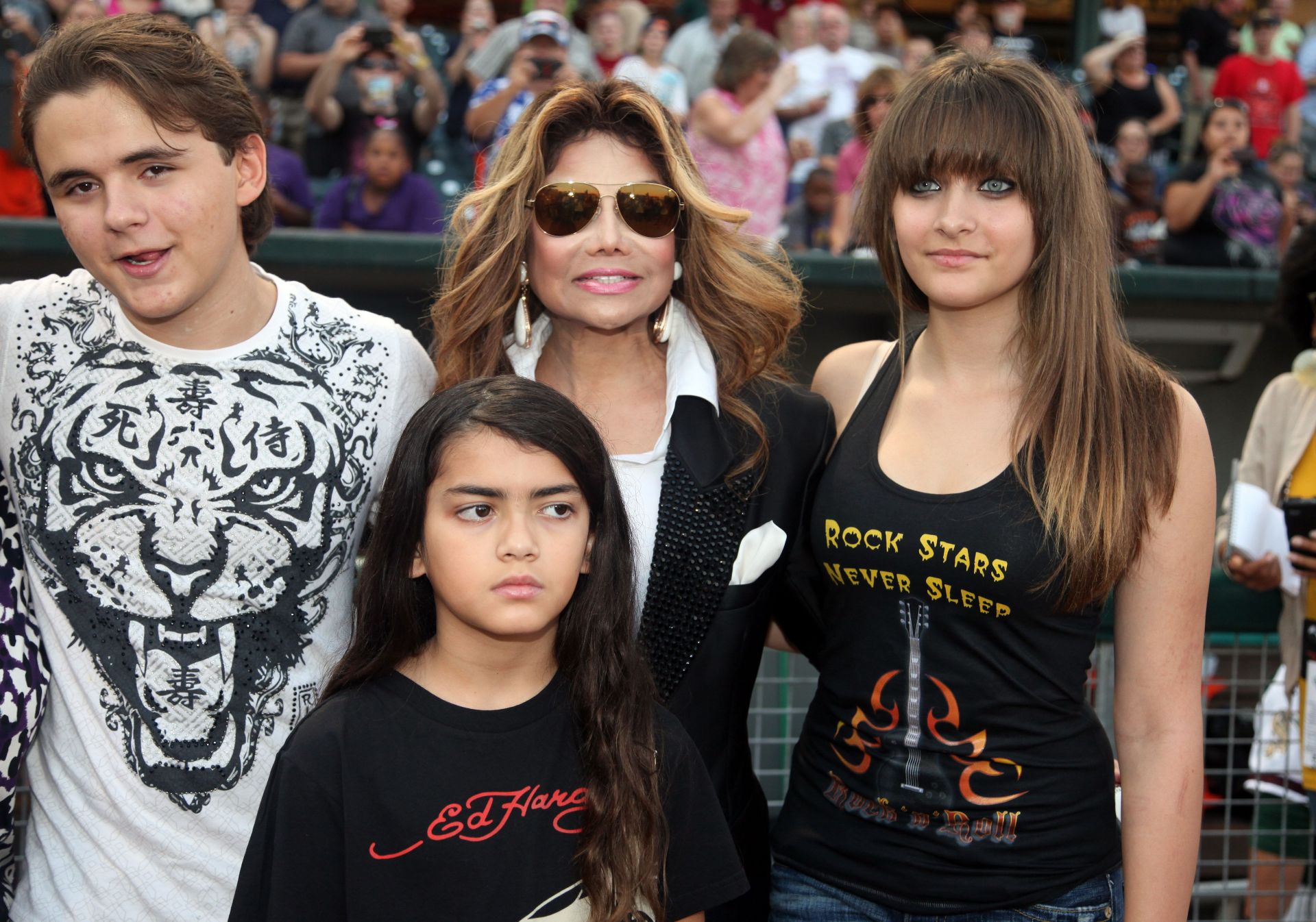 Michael Jackson&#039;s children with his sister La Toya Jackson (Photo by Tasos Katopodis/Getty Images)