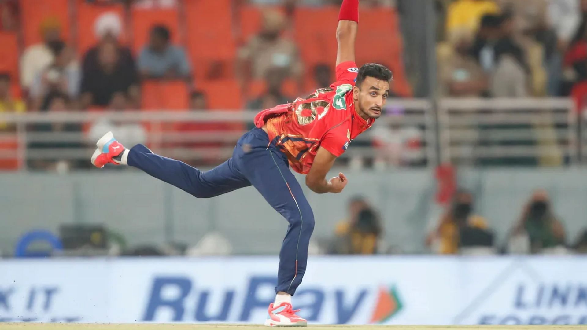 Harshal Patel in action (Credits: IPL)