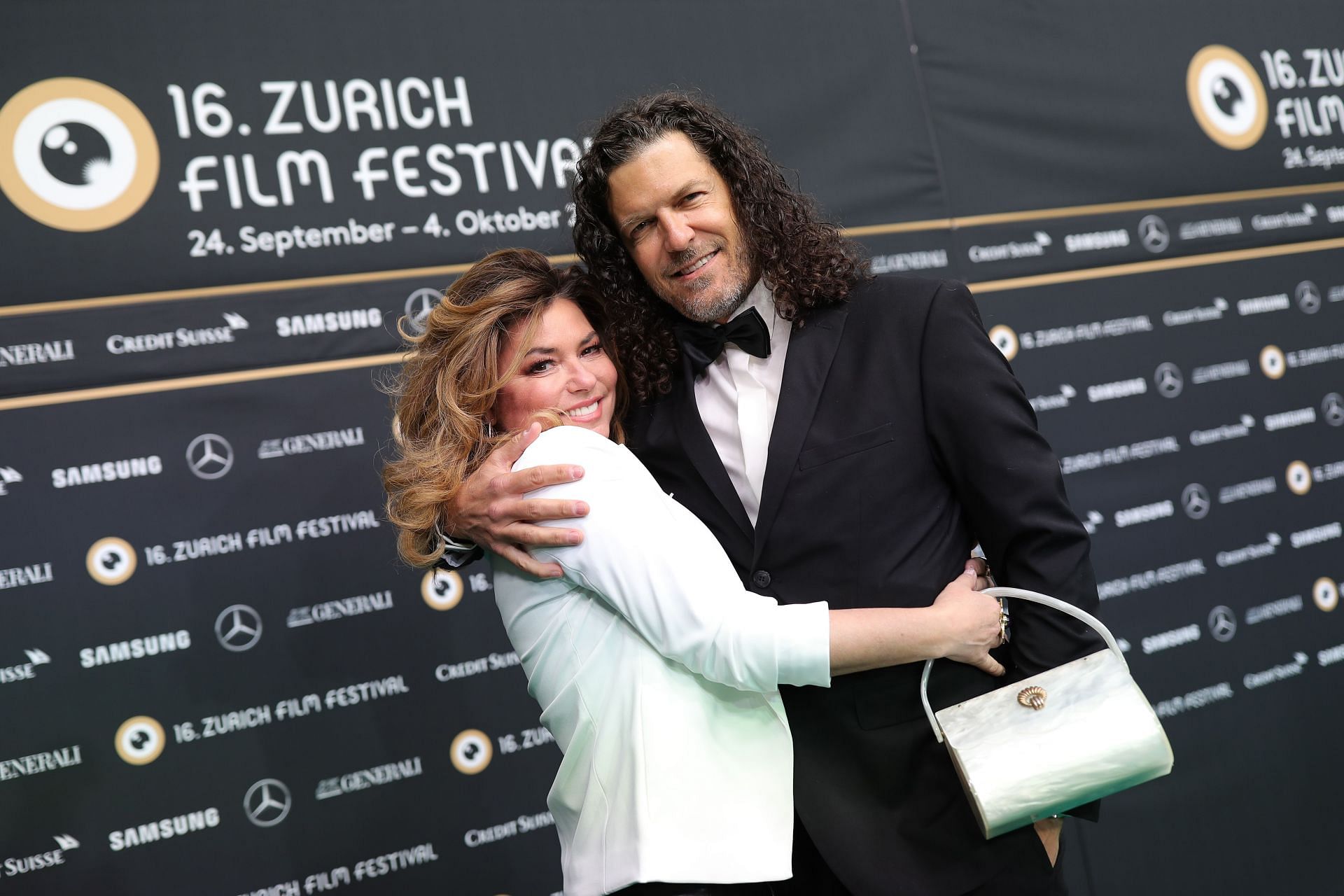 Fr&eacute;d&eacute;ric Thi&eacute;baud and Shania Twain are seemingly happy together (Image via Getty)