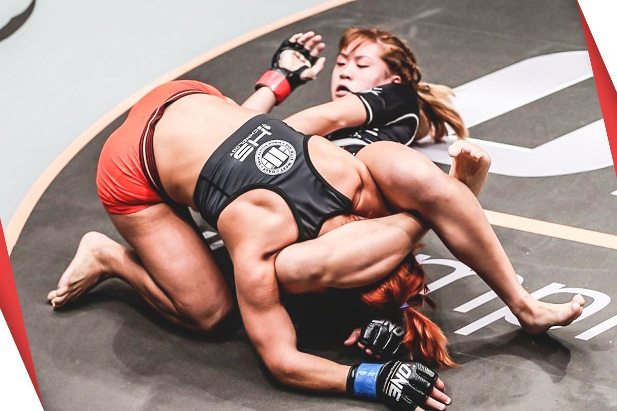 Angela Lee working her way to a submission finish of Lena Tkhorevska [Photo via: ONE Championship]