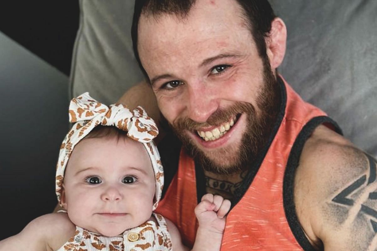 Jarred Brooks with his daughter 