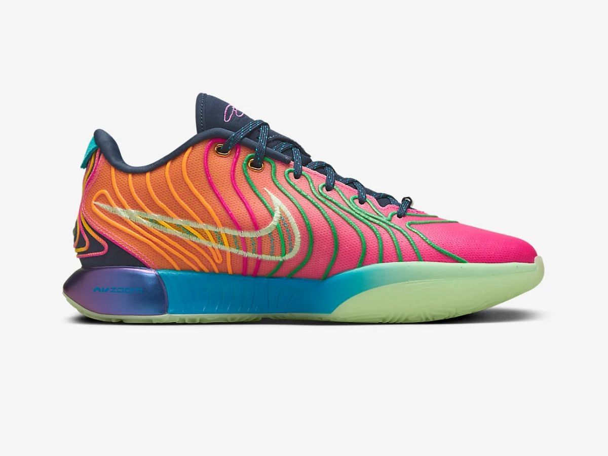 Nike LeBron 21 &quot;Multi-Color&quot; (HF5353-400) (Image via StockX)