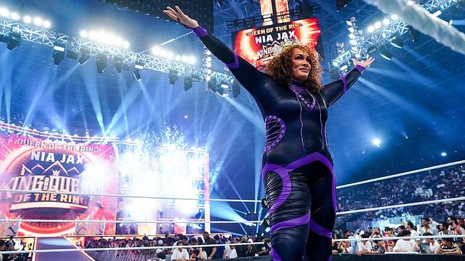 Current WWE champion warns Nia Jax following King and Queen of the Ring
