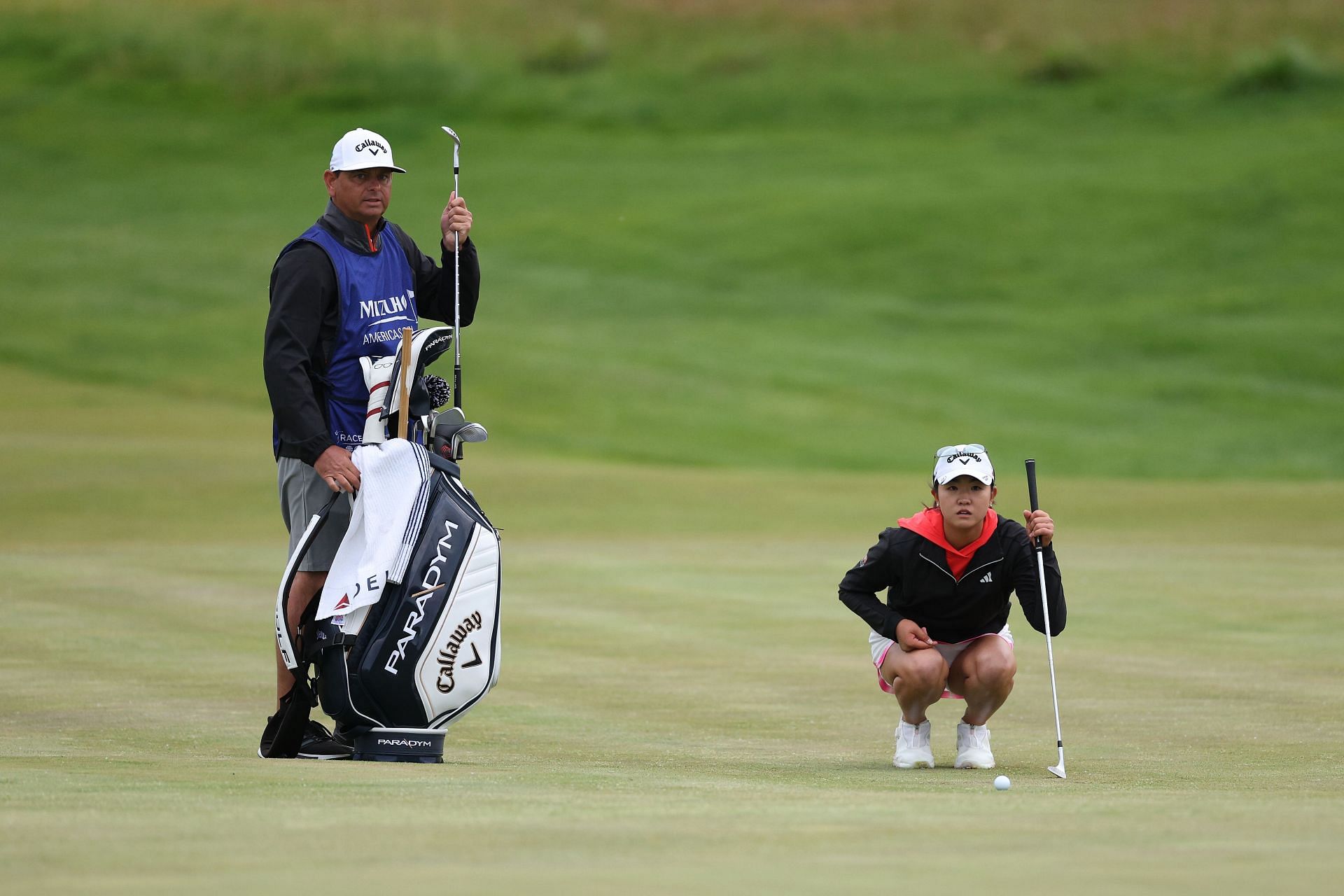 Rose Zhang lining up for her shot at 2023 Mizuho Americas Open (Image via Getty)