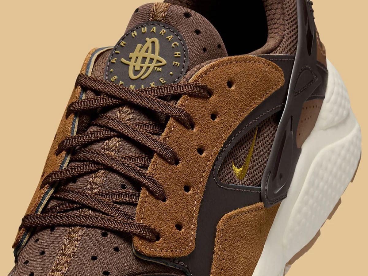 Nike Air Huarache Runner &ldquo;Cacao Wow&rdquo; sneakers (Image via Twitter/@fullress)