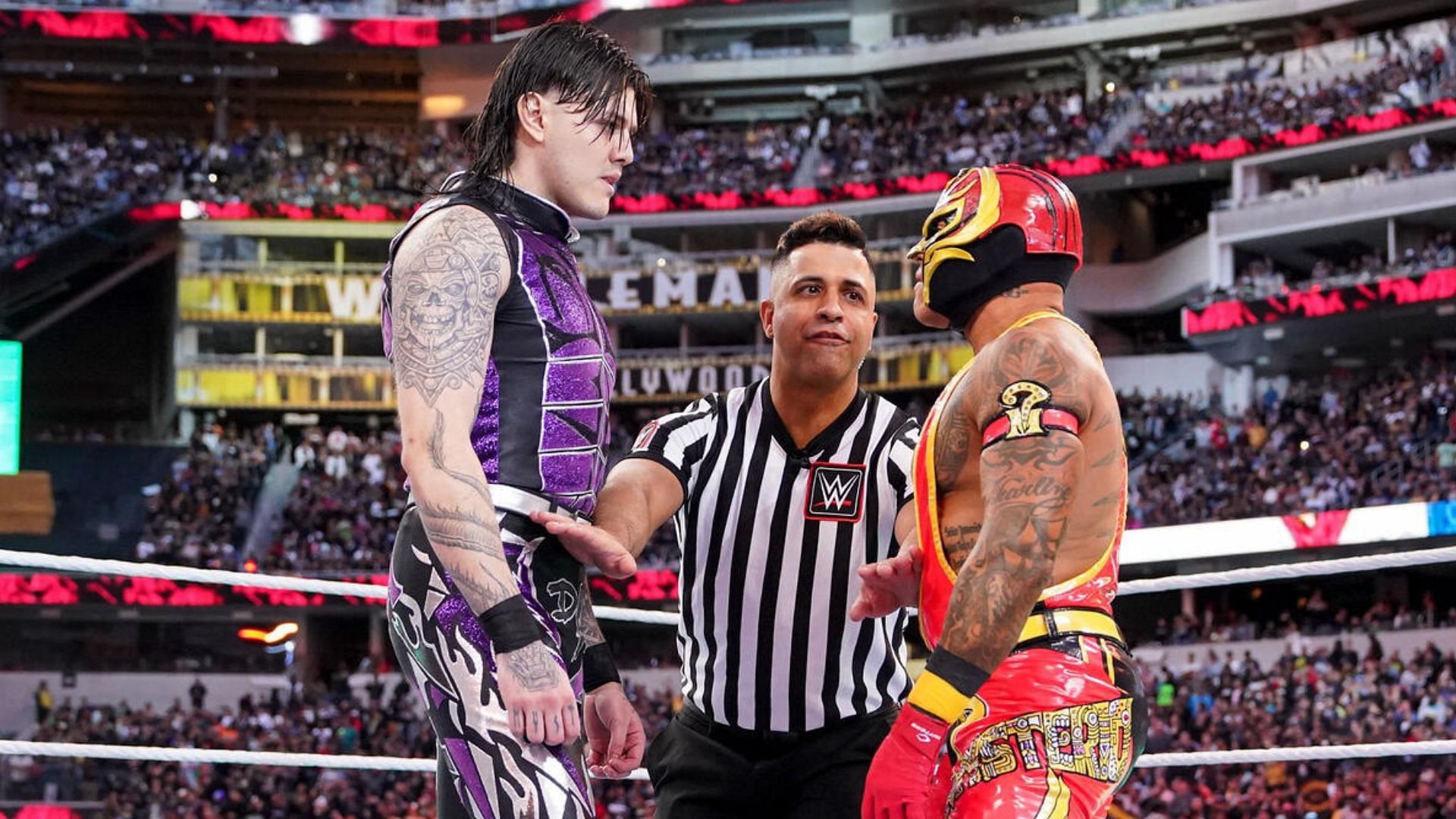 Rey Mysterio vs. Dominik Mysterio at WrestleMania 39!