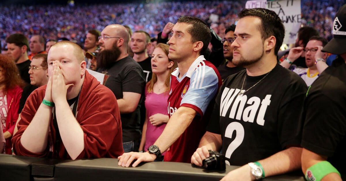 Disappointed fans [Image via wwe.com]