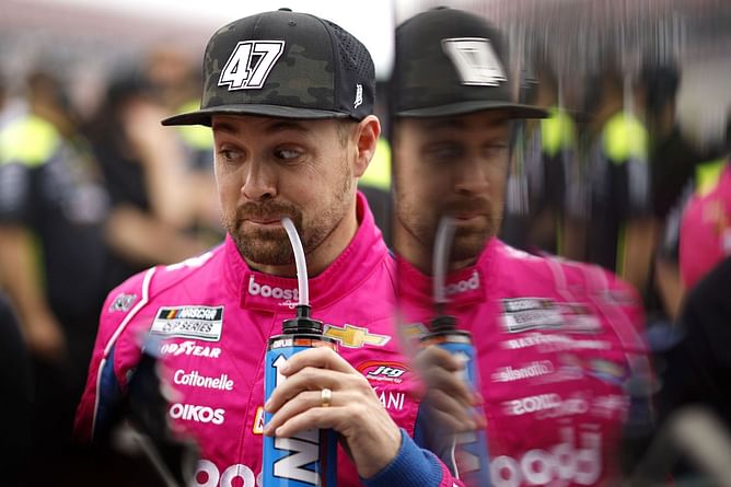 NASCAR penalty: Ricky Stenhouse Jr. to pay heavy price for punching Kyle Busch at North Wilkesboro