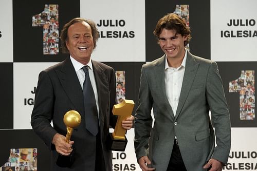 Julio Iglesias (L) and Rafael Nadal 