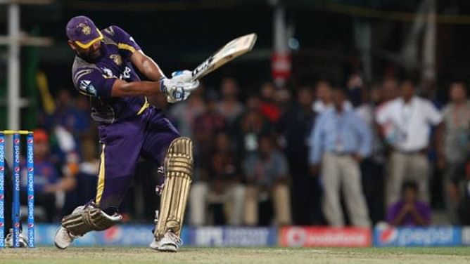 IPL इतिहास में आज तक सिर्फ 3 खिलाड़ी 'ऑब्स्ट्रक्टिंग द फील्ड' नियम के तहत हुए हैं आउट, ये दिग्गज बन चुके हैं शिकार
