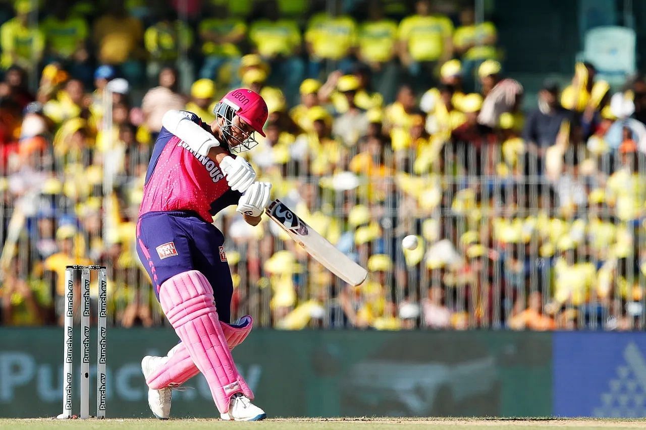 Yashasvi Jaiswal skied a pull shot off Simarjeet Singh's bowling. [P/C: iplt20.com]