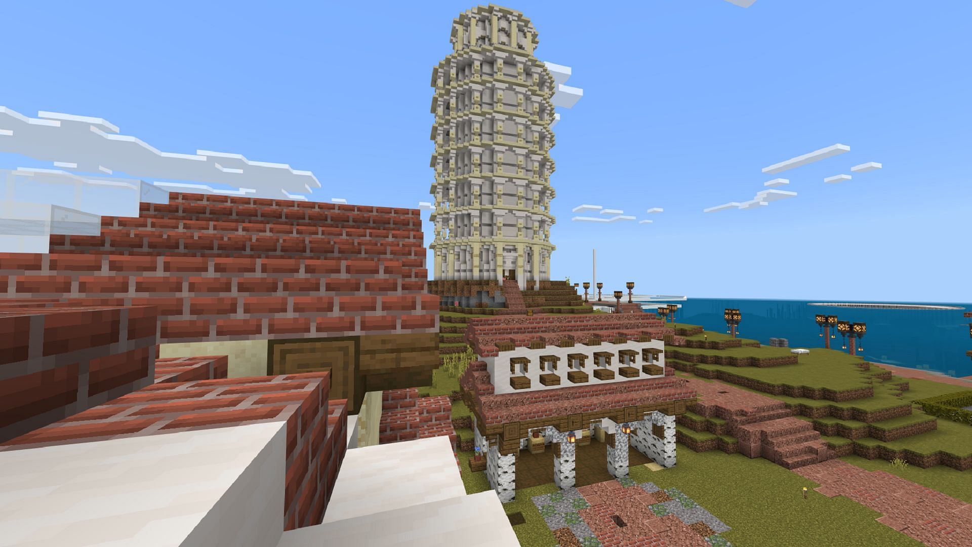 The Leaning Tower of Pisa can put a Minecraft builder&#039;s skills to the test (Image via u/PraetorianGaming/Reddit)