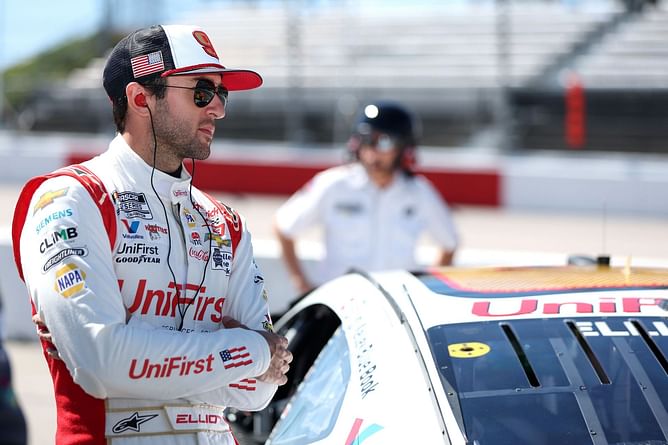 HMS' Chase Elliott's meteoric rise makes NASCAR Playoffs wide open for contention