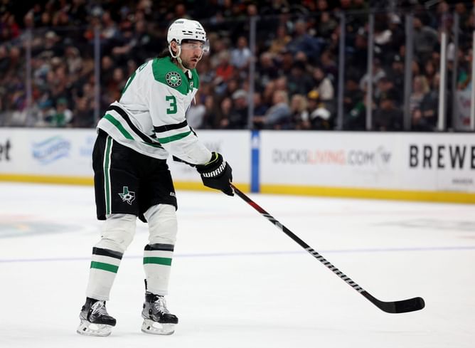 Chris Tanev spotted in walking boot after exiting Stars vs Oilers Game 4 with injury