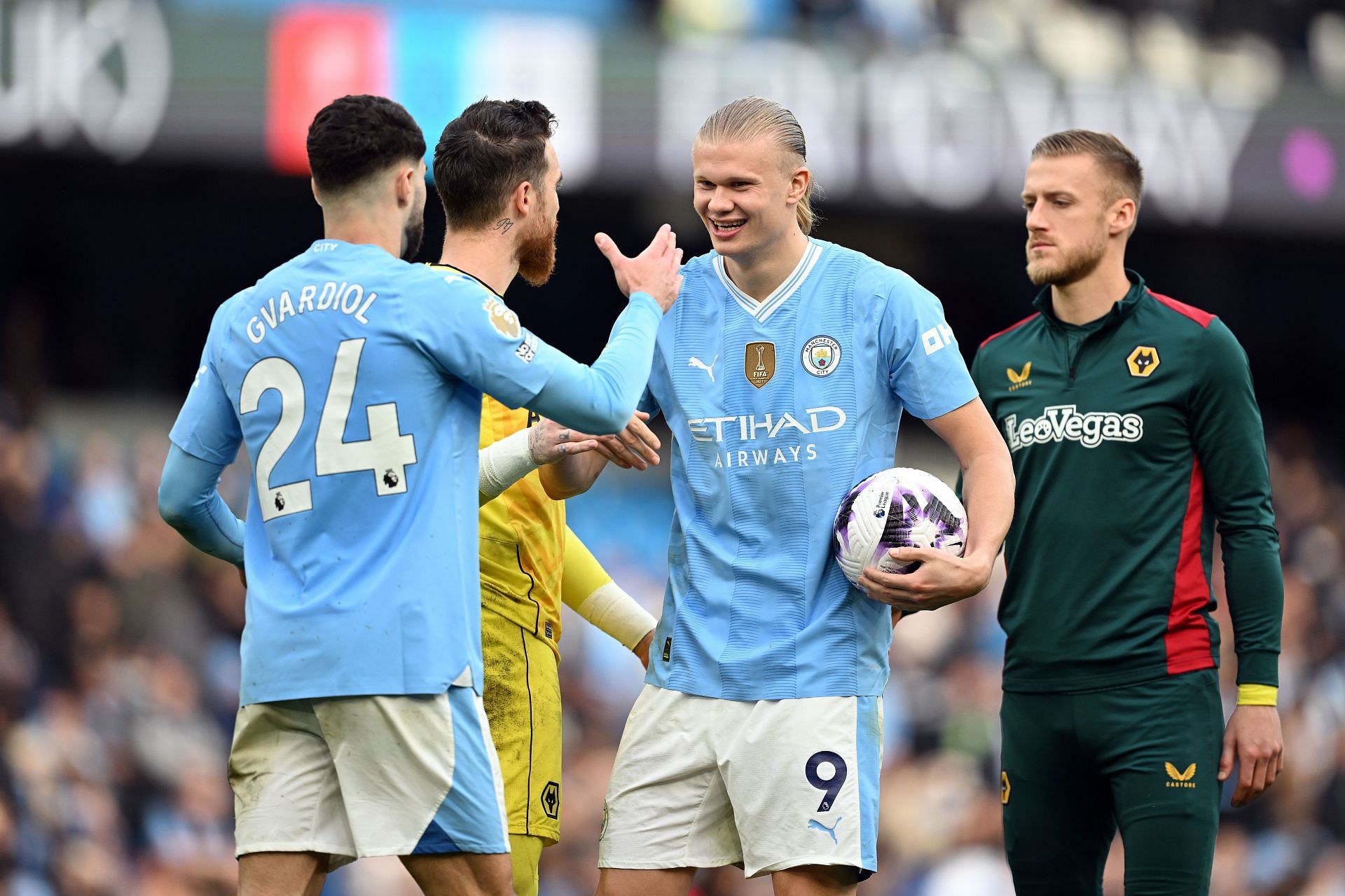 Manchester City v Wolverhampton Wanderers - Premier League