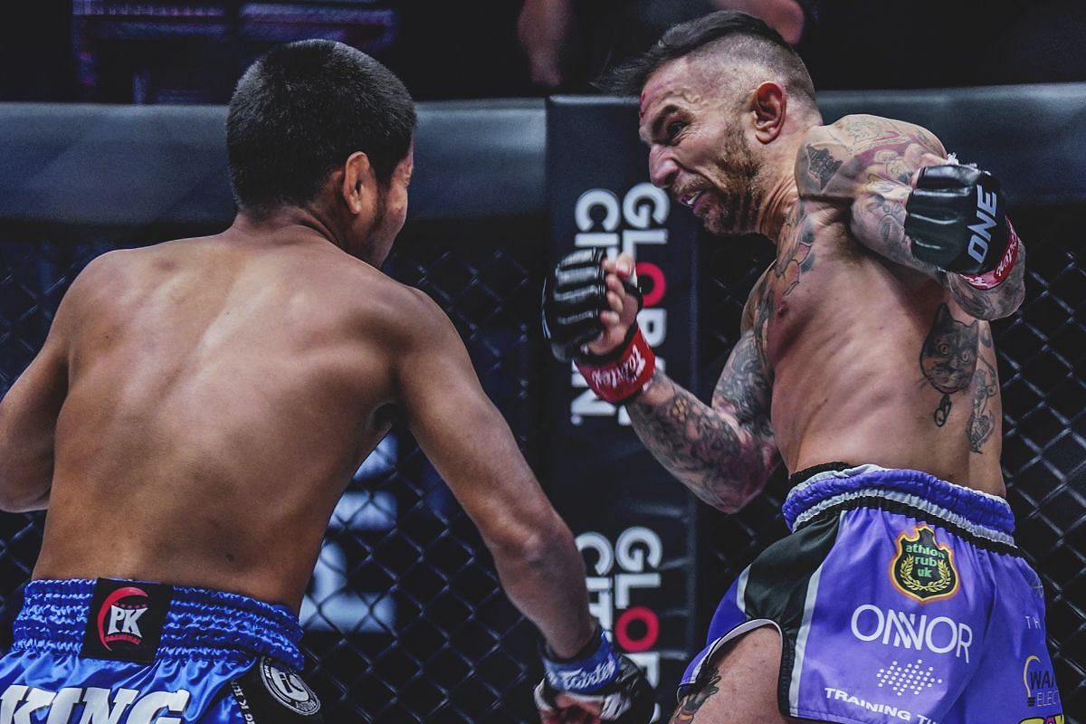 Liam Harrison fighting Muangthai PK Saenchai | Image credit: ONE Championship