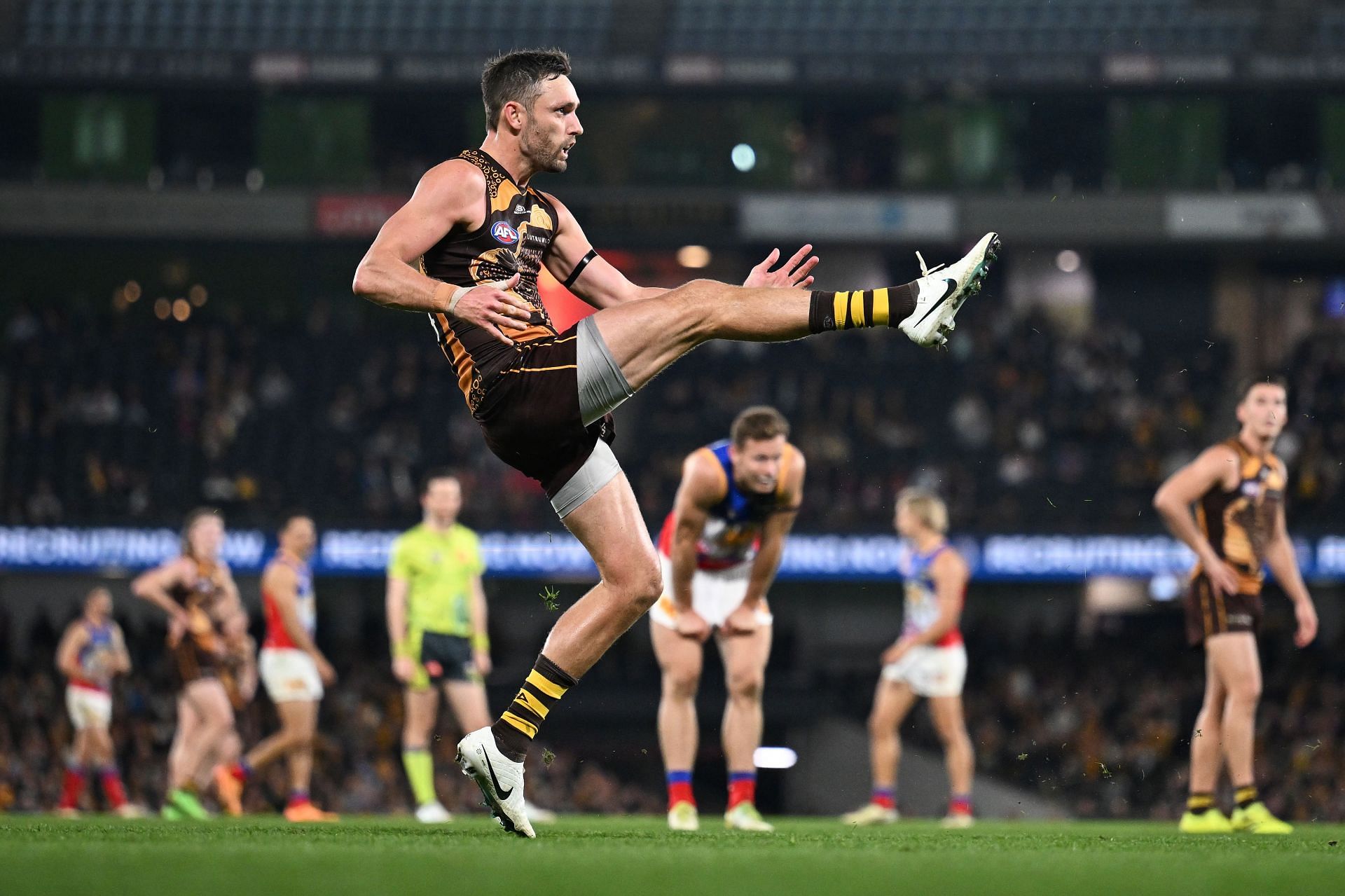 AFL Rd 11 - Hawthorn v Brisbane