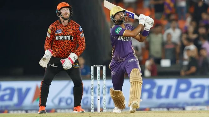 [Watch] Shreyas Iyer hits Travis Head for 22 runs off 4 balls in Qualifier 1 to propel KKR into IPL 2024 final