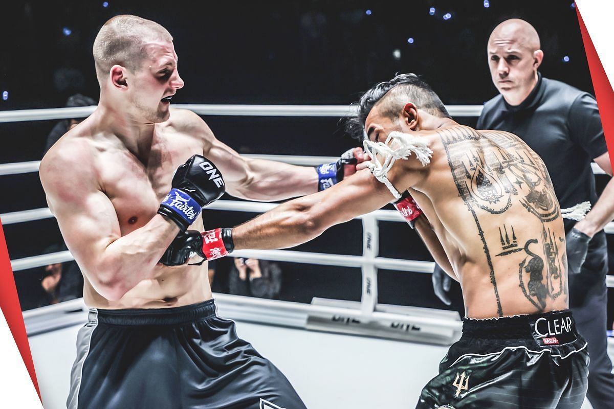 Dmitry Menshikov fighting Sinsamut Klinmee (Image credit: ONE Championship)
