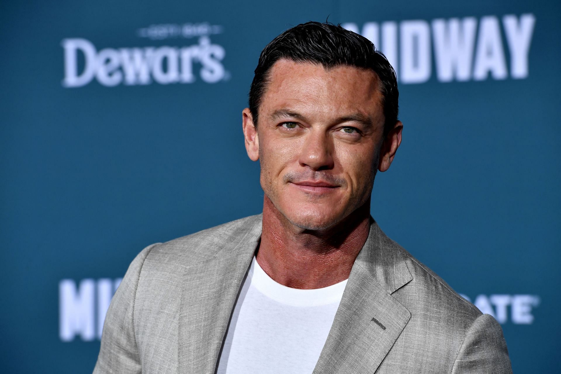 Luke Evans (Image via Getty)