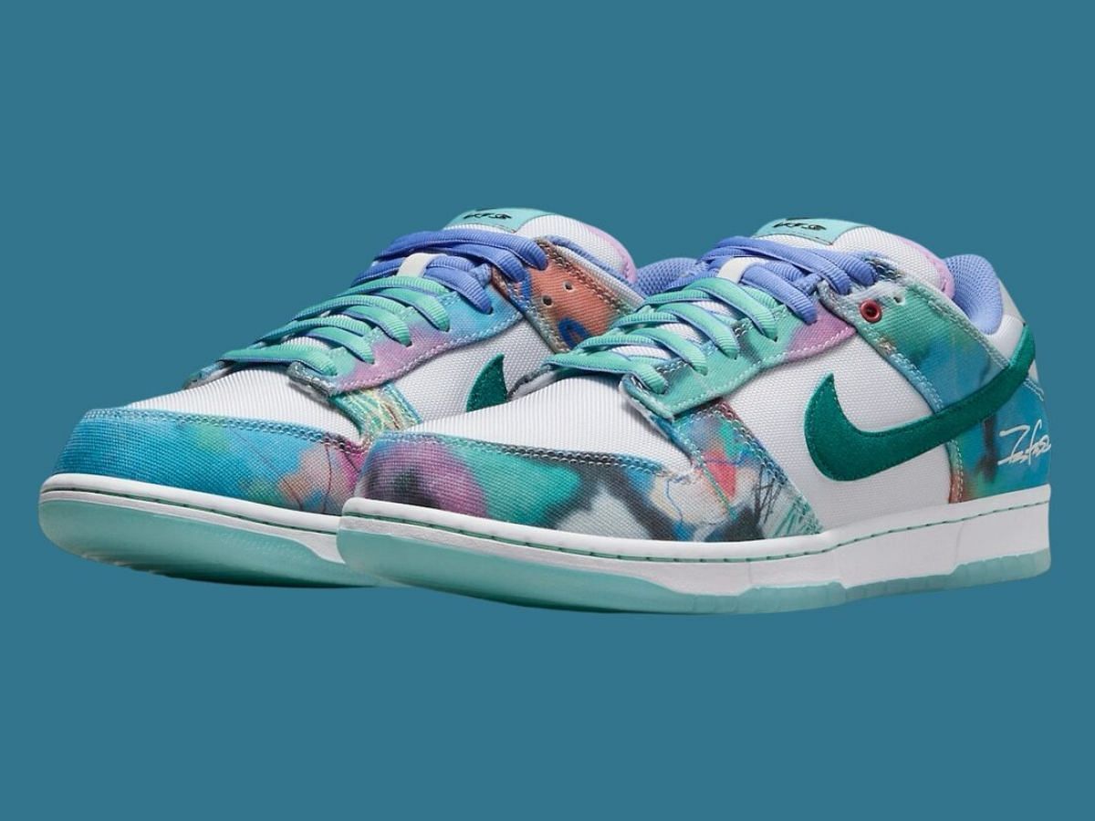 Futura Laboratories x Nike SB Dunk Low &quot;Bleached Aqua/Geode Teal-White&quot; sneakers