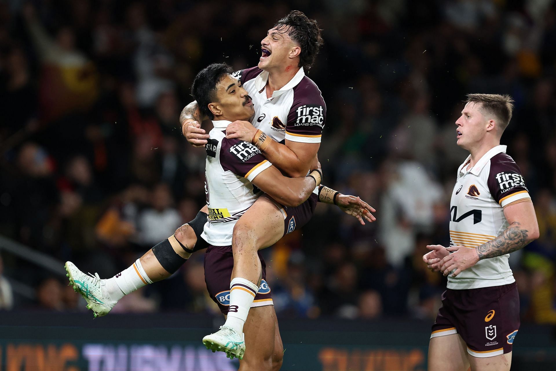 NRL Rd 10 -  Eels v Broncos