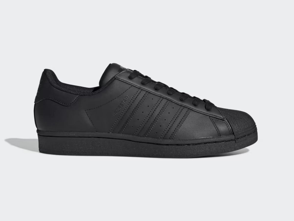 Core Black / Core Black / Core Black colorway (Image via Adidas)