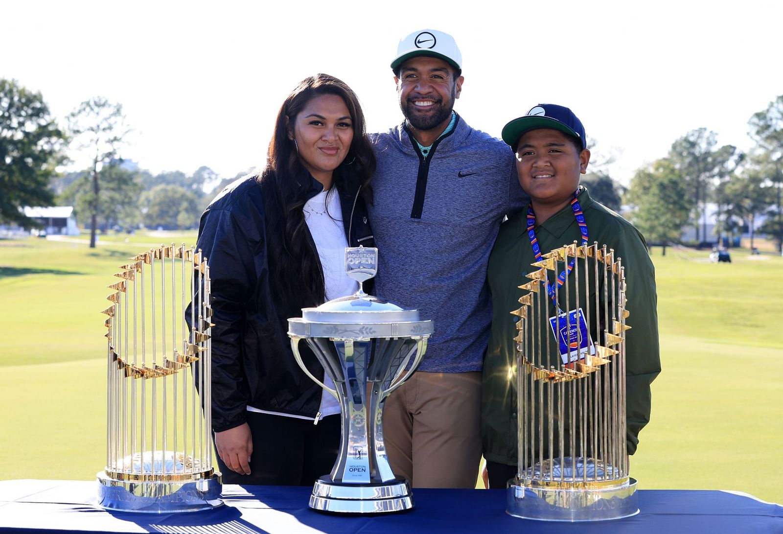 How many kids does Tony Finau have?