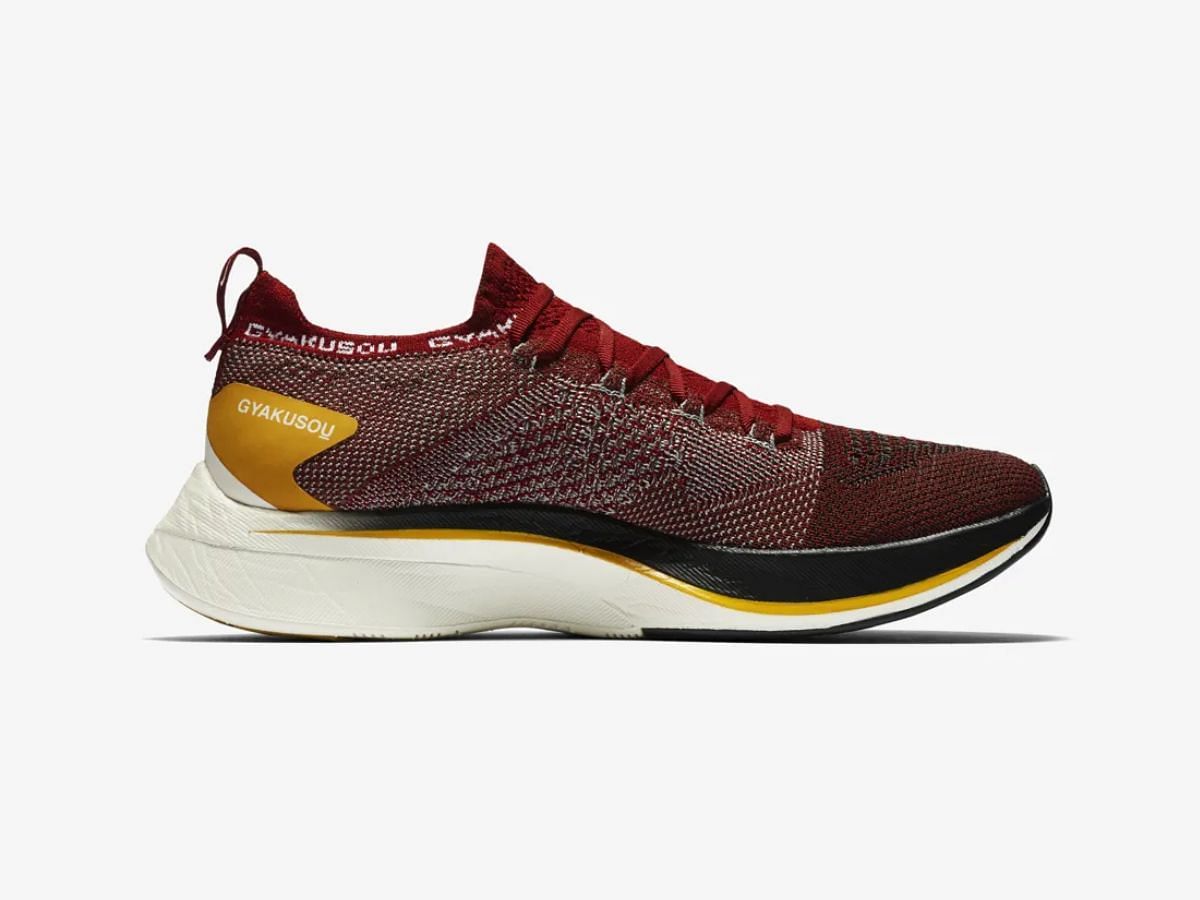 Nike ZoomX Vaporfly 4% Flyknit (Image via Nike)