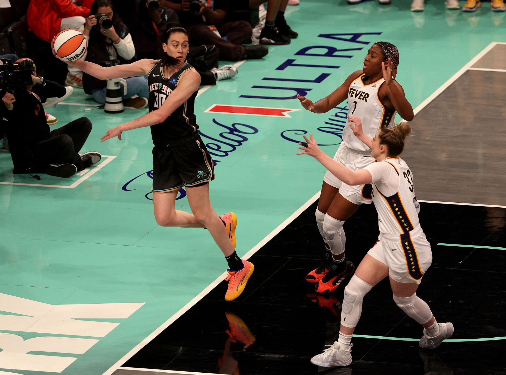 Indiana Fever v New York Liberty