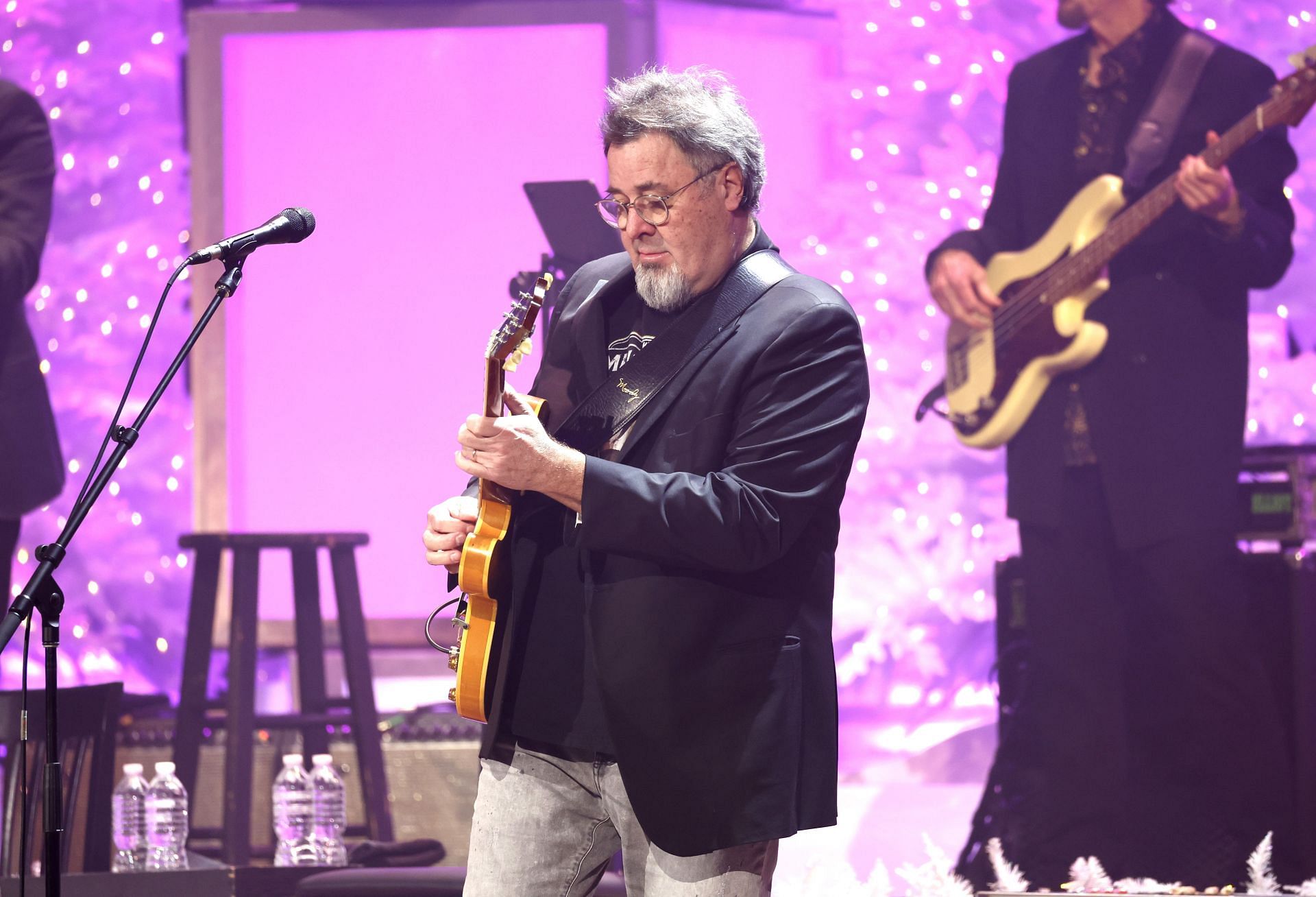 Vince Gill (Photo by Jason Kempin/Getty Images)