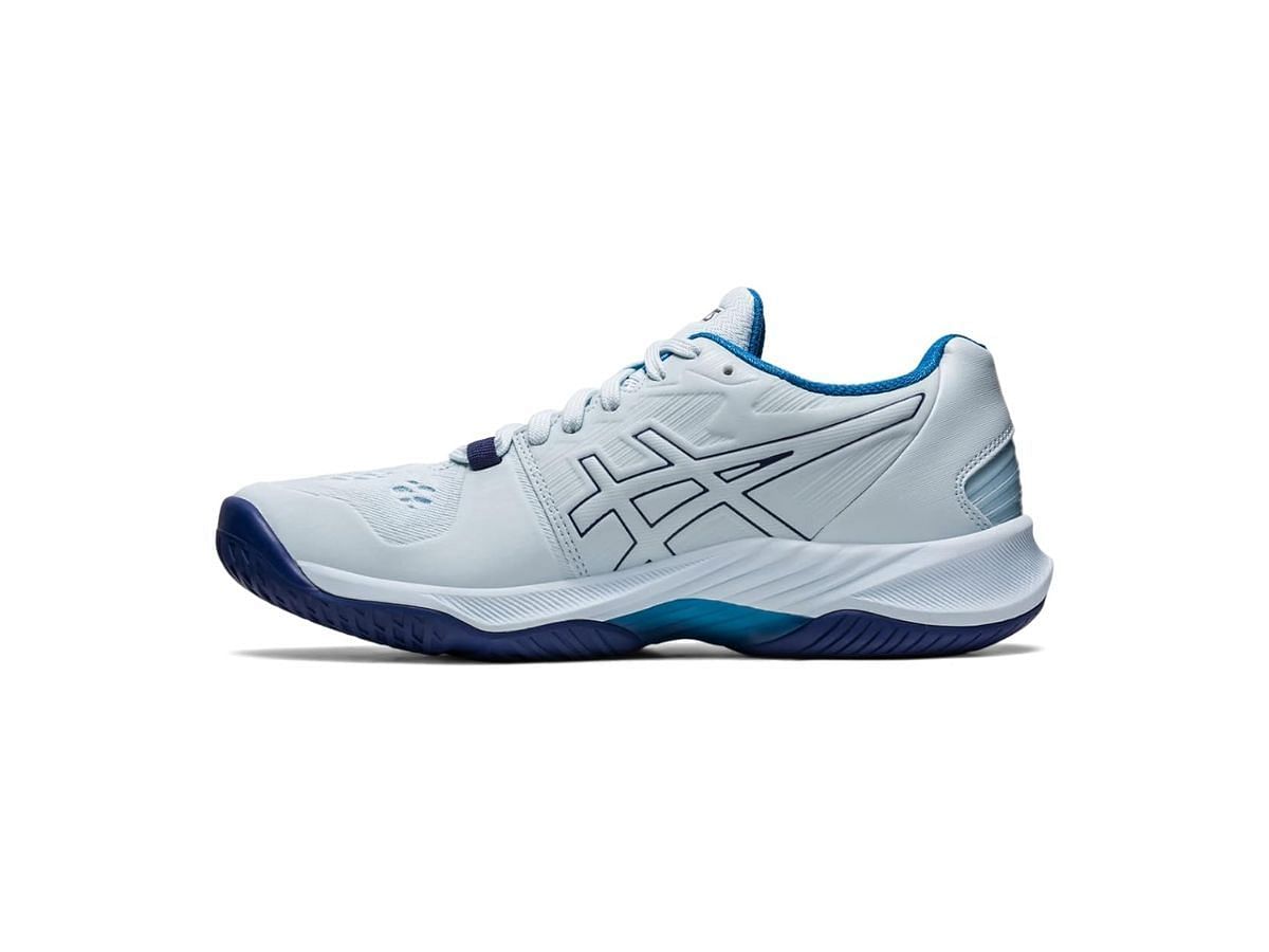 ASICS Sky Elite FF 2 (Image via Amazon)