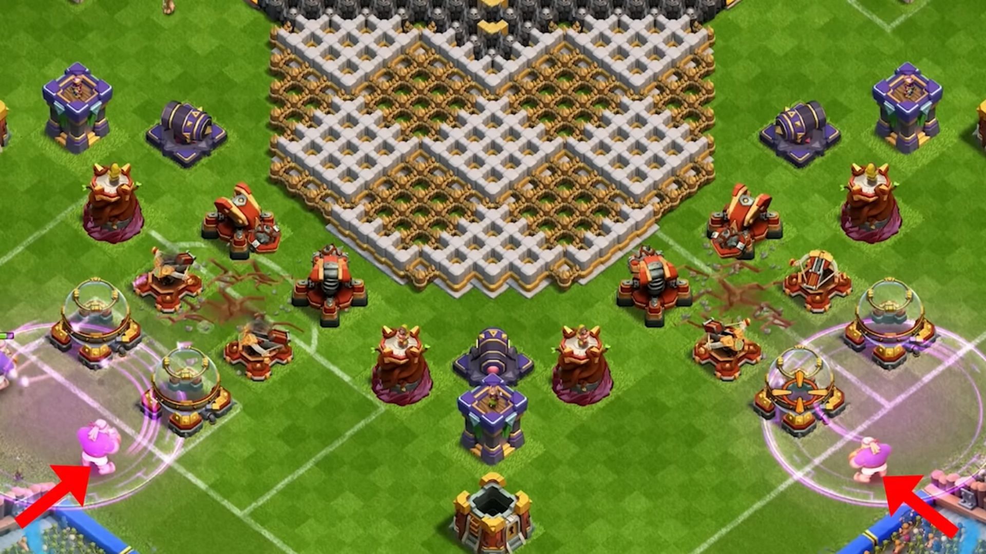 Giant Thrower near Gold Storage (Image via Supercell)