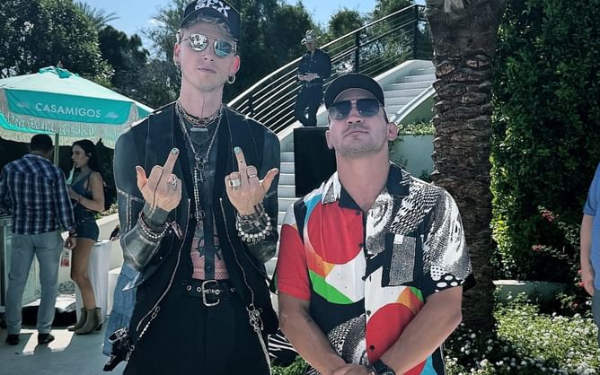 Michael Chandler explains viral photo with Machine Gun Kelly after fan backlash