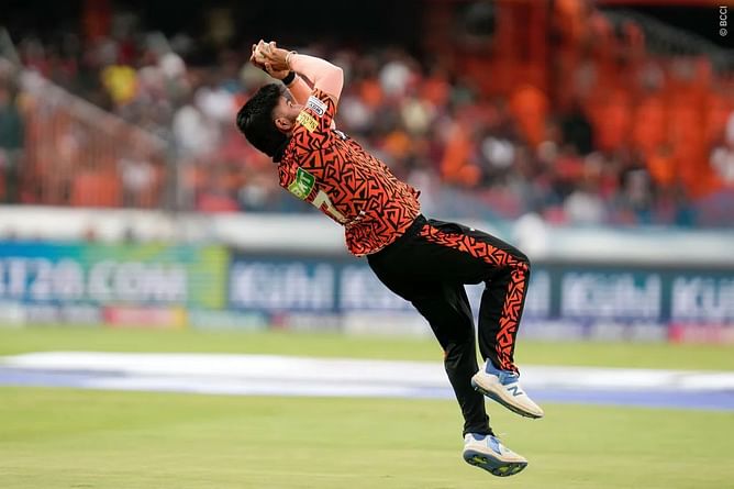 [Watch] Sanvir Singh takes a brilliant catch running backwards to dismiss Ashutosh Sharma in SRH vs PBKS IPL 2024 clash