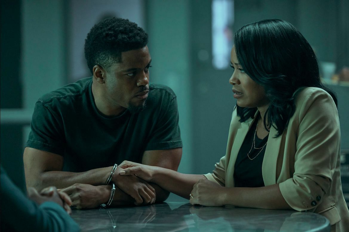 Jon Michael Hill and Chant&eacute; Adams as Conrad and Jill Hensley (Image via Netflix)