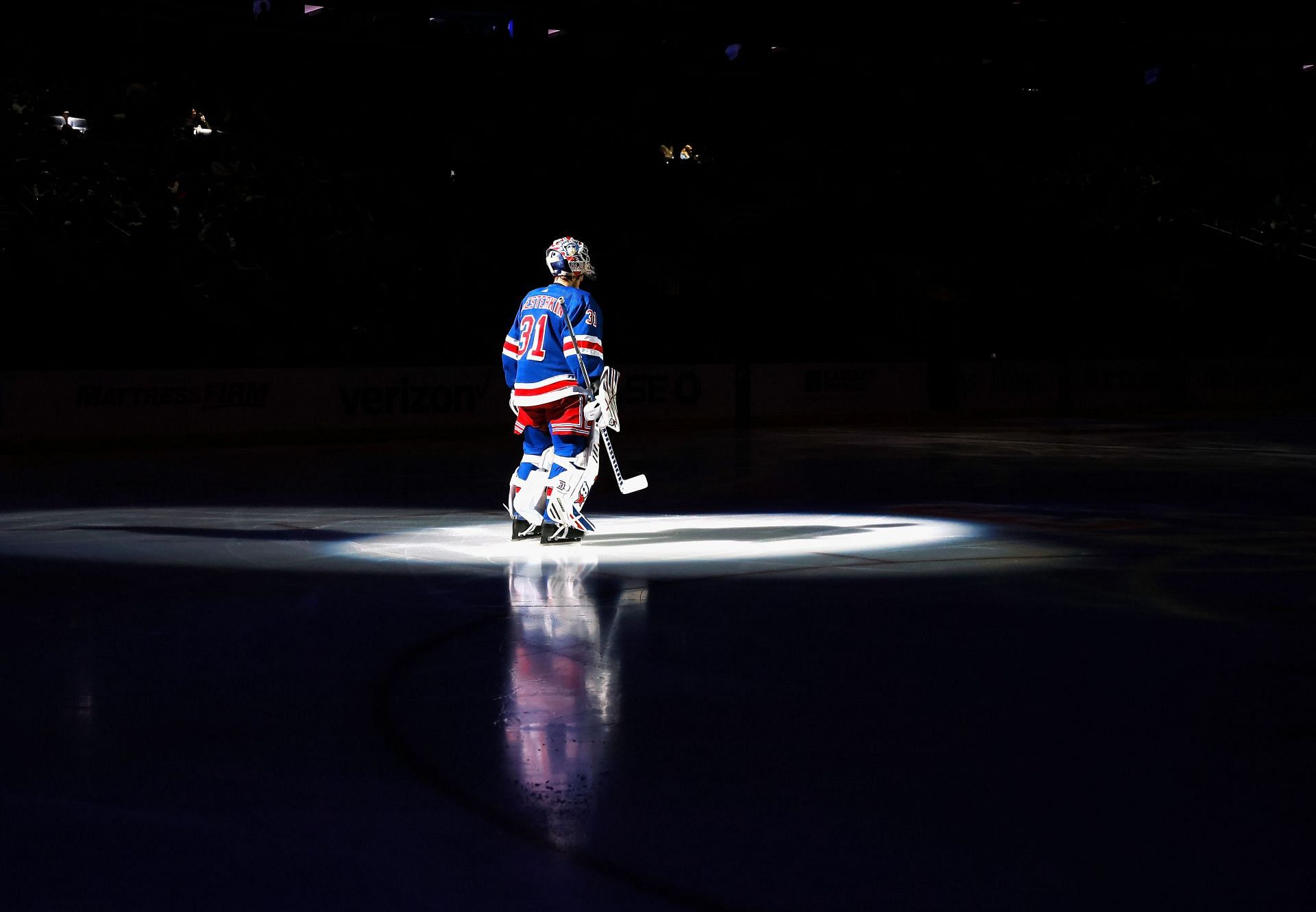 Carolina Hurricanes v New York Rangers