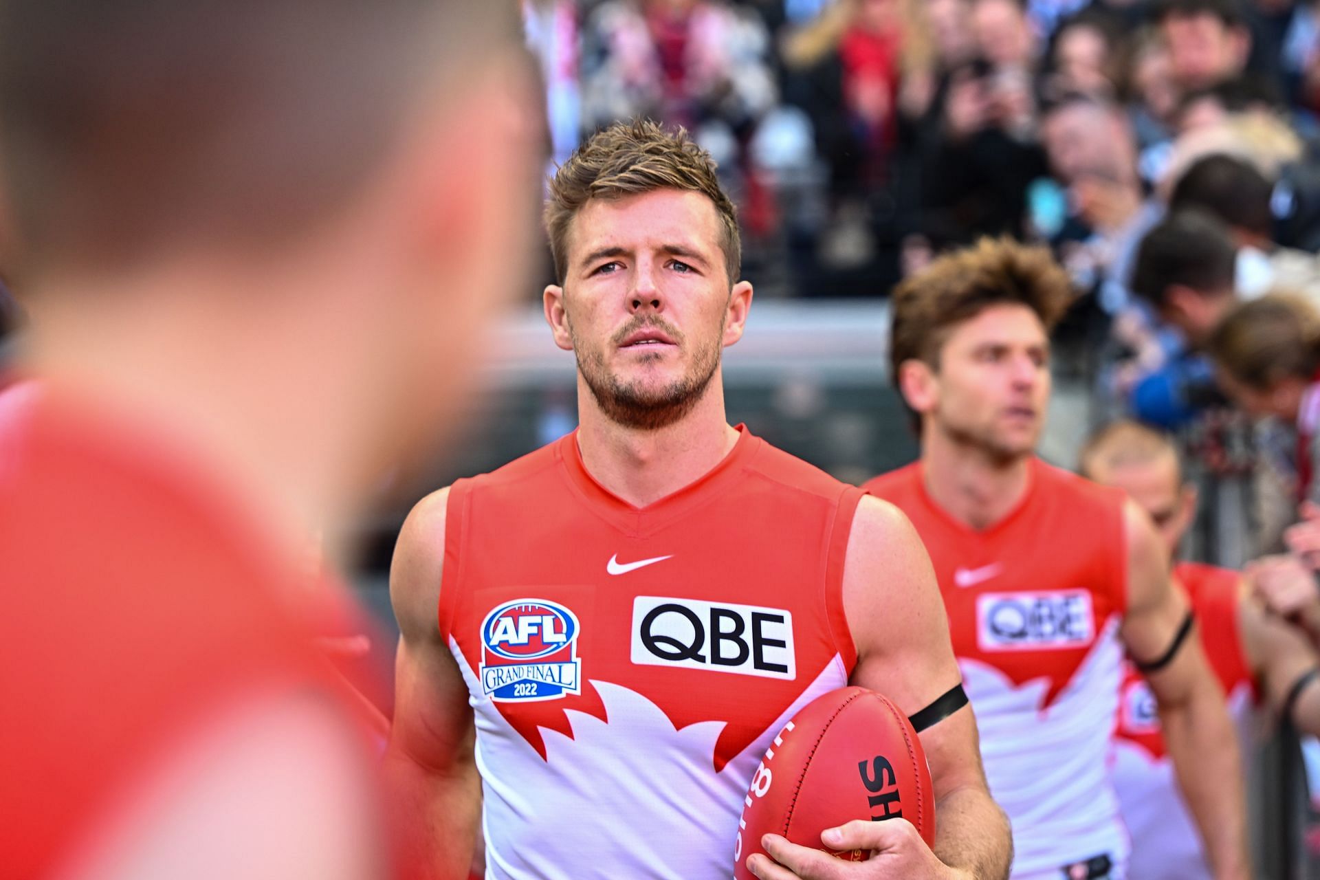 Luke Parker of the Sydney Swans