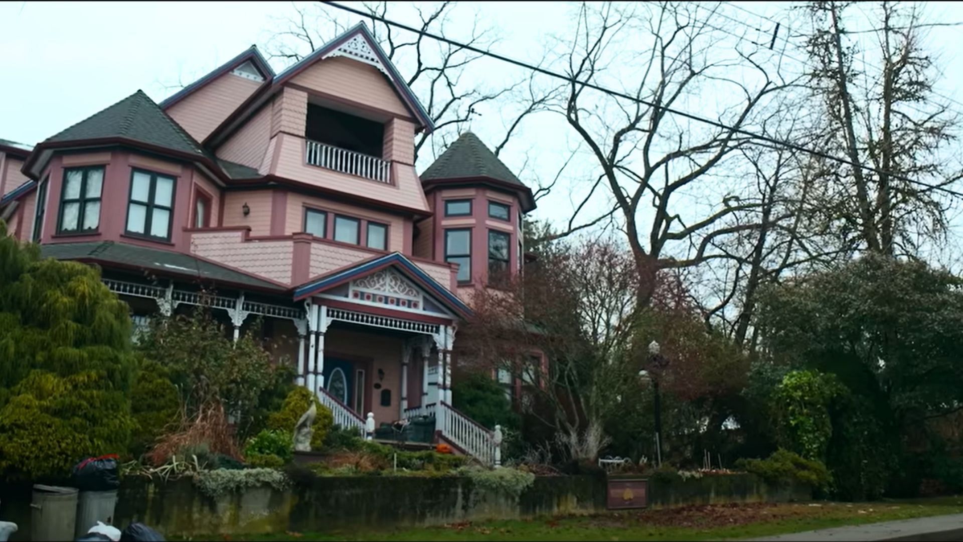 Vancouver provided the closest atmosphere to Saanich (Image via Hulu)